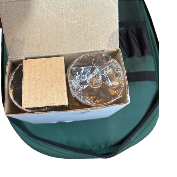 Picnic Time Green Backpack w/Insulated Bottle Holder Cutting Board Corkscrew etc - Picture 12 of 15